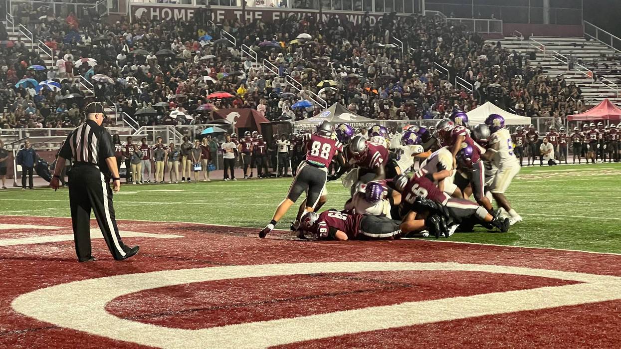 Destrehan/Hahnvill Football