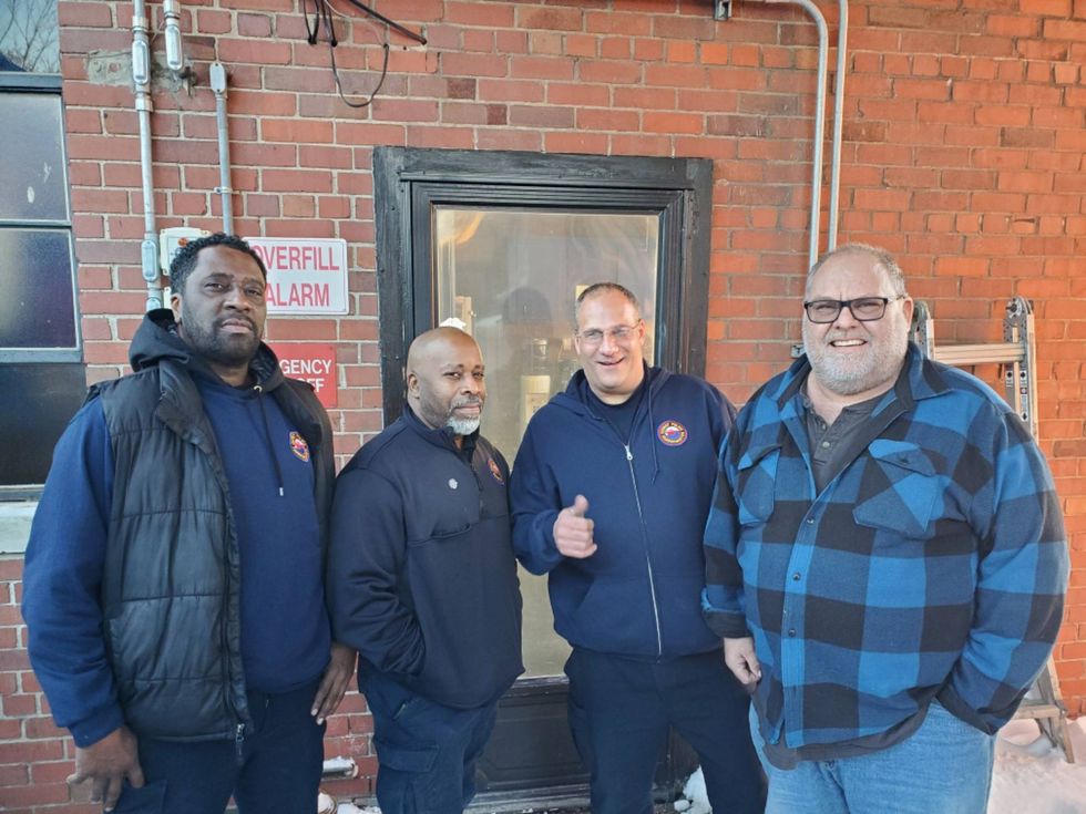 Detroit Harbormaster crew who helped rescue man from Detroit River