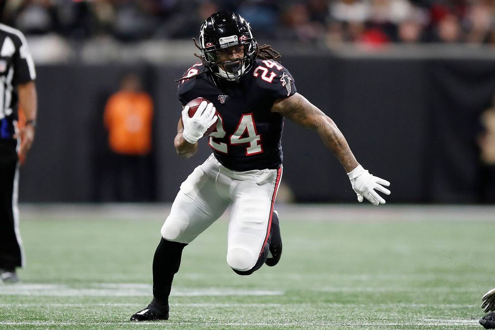 Devonta Freeman finds the defense napping