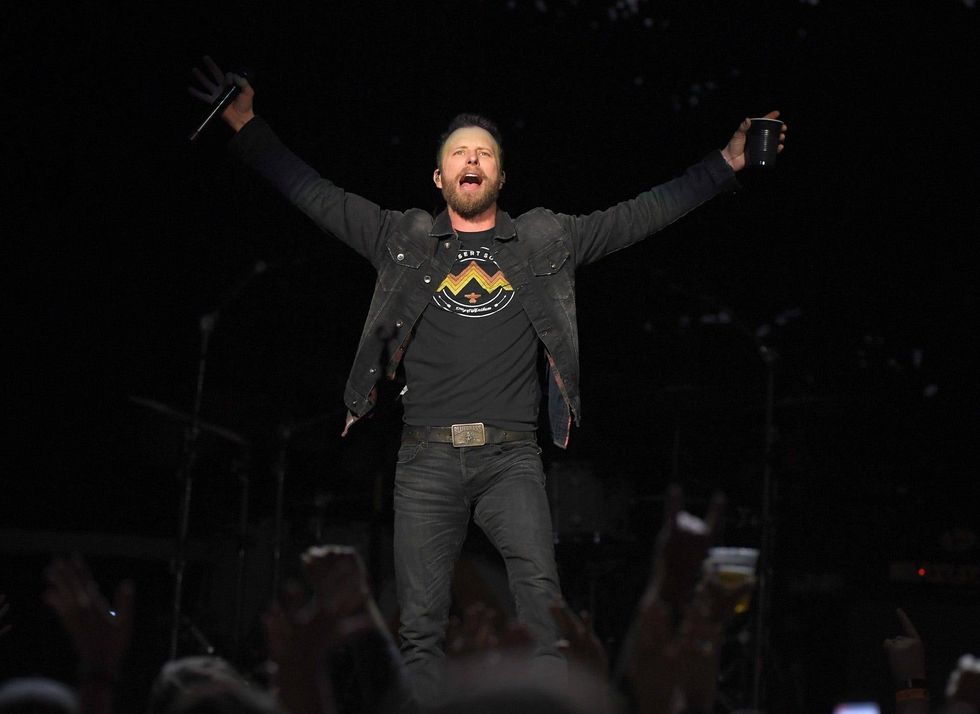 Dierks Bentley stirs up the perfect summer recipe with second 2021 tour