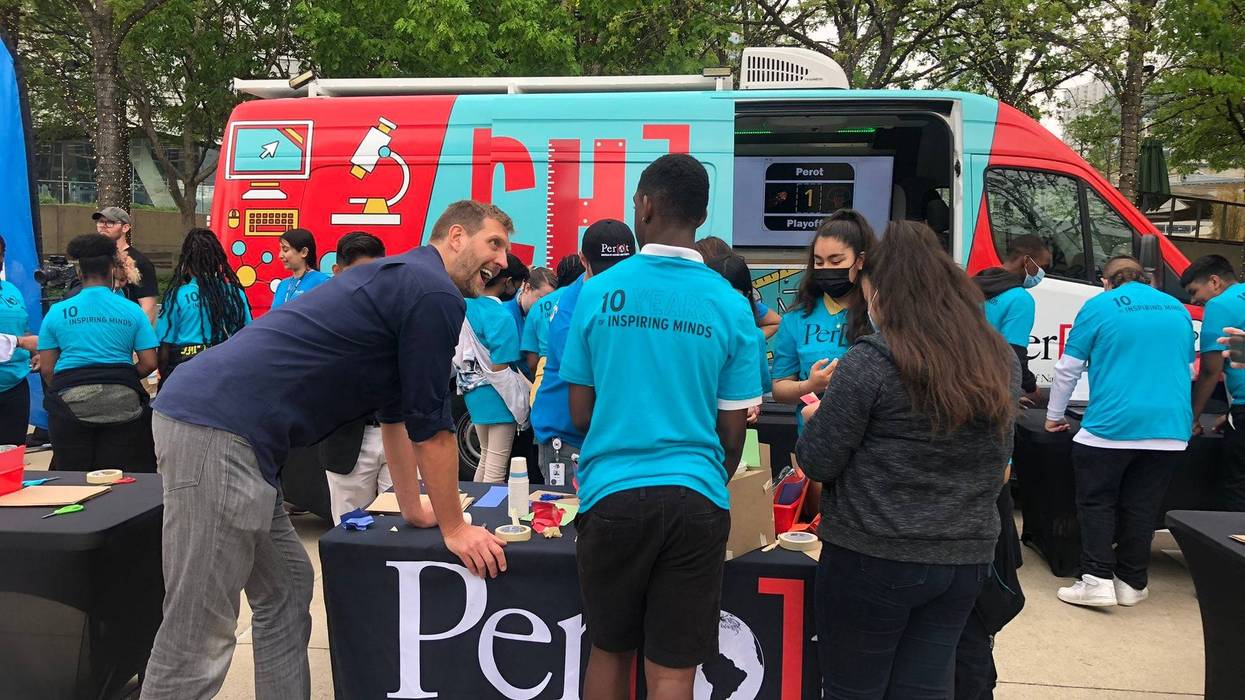 Dirk Nowitzki joins STEM event as Perot Museum celebrates 10 years
