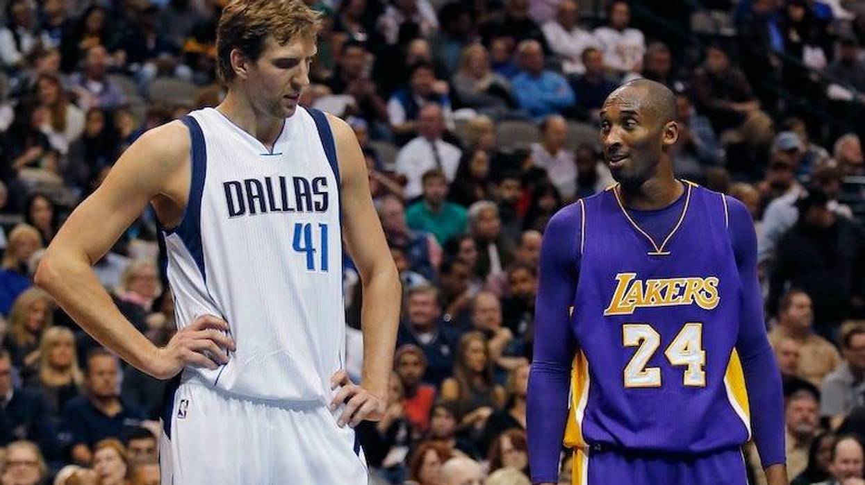 Dirk Nowitzki, Kobe Bryant, Dallas Mavericks, Los Angeles Lakers, Talking, Free Throw, 2015