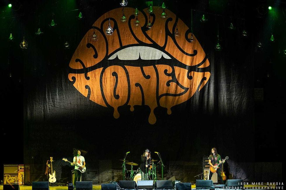 Dirty Honey