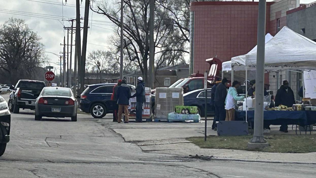 Dixmoor residents gather in parking lot