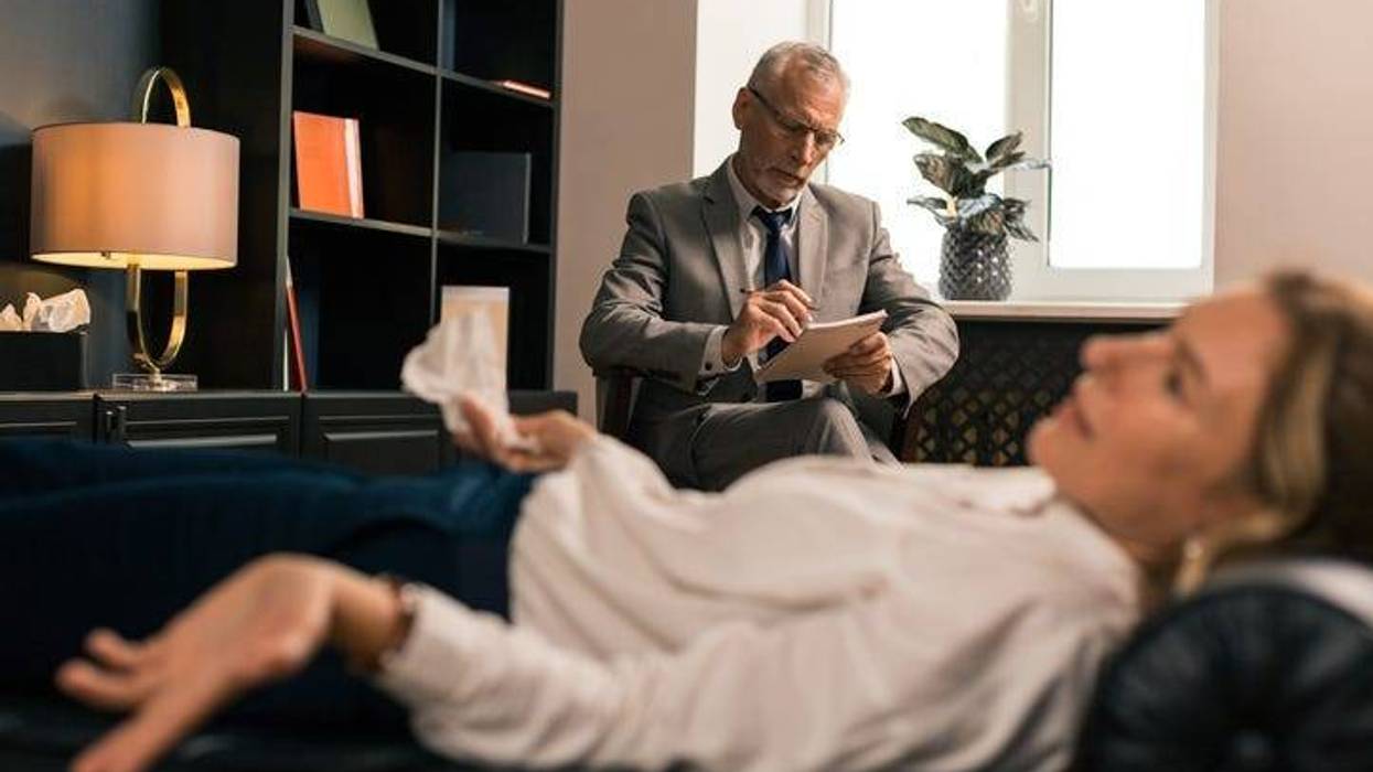 DOC SHOW AUDIO: Therapy for the Therapist