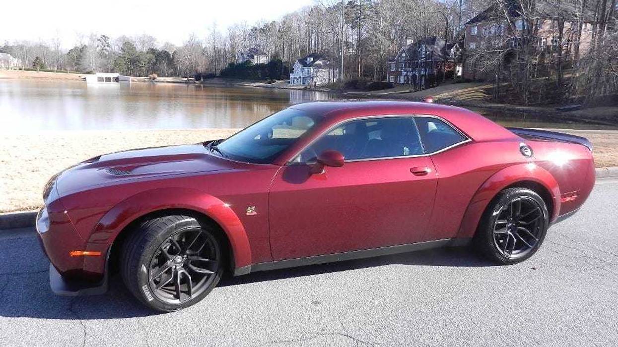Dodge Challenger R/T Scat Pack Plus