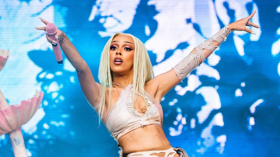 Doja Cat did a photo shoot and rapped Nicki Minaj from her hospital bed