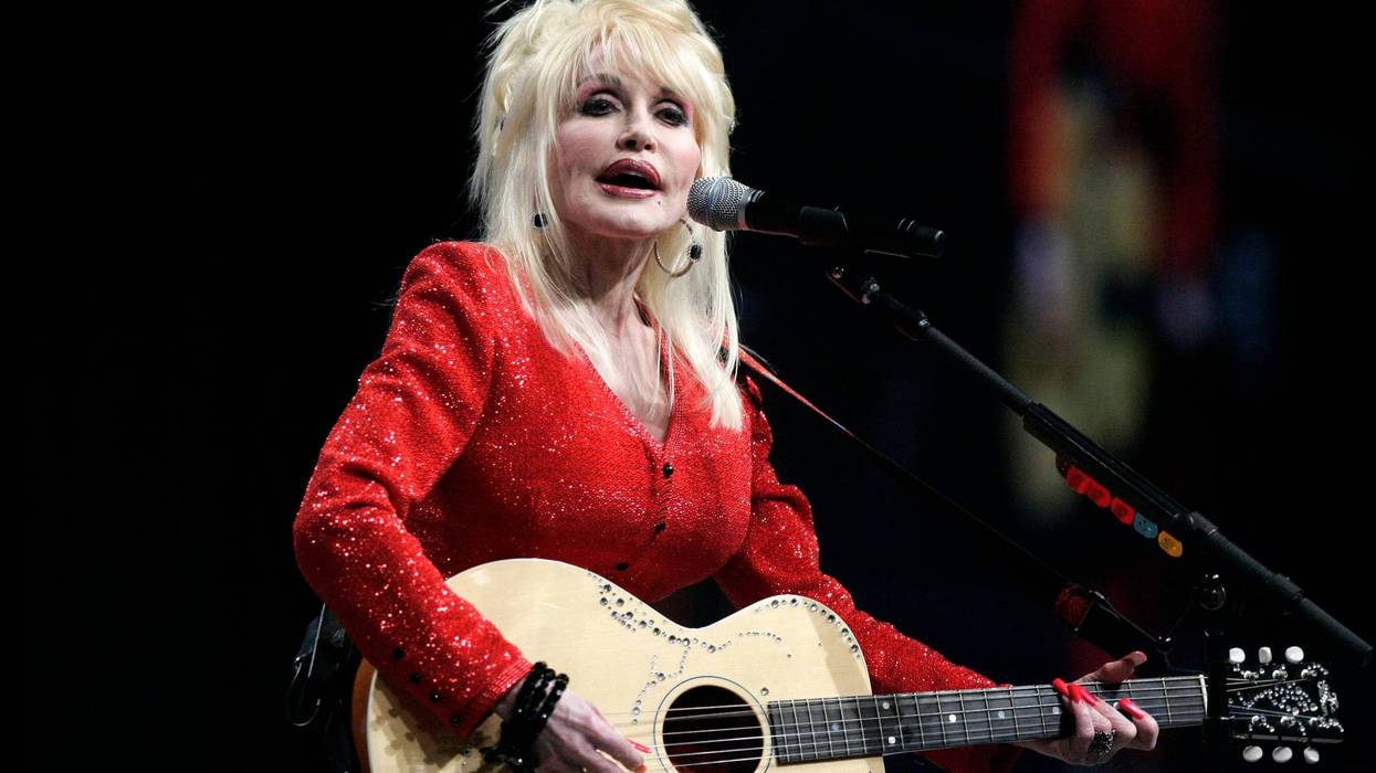 DOLLY PARTON