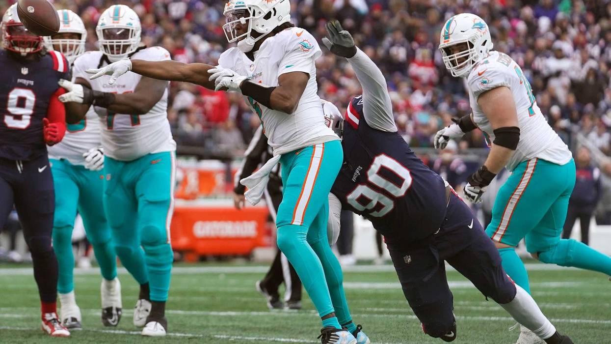 Dolphins Patriots Football