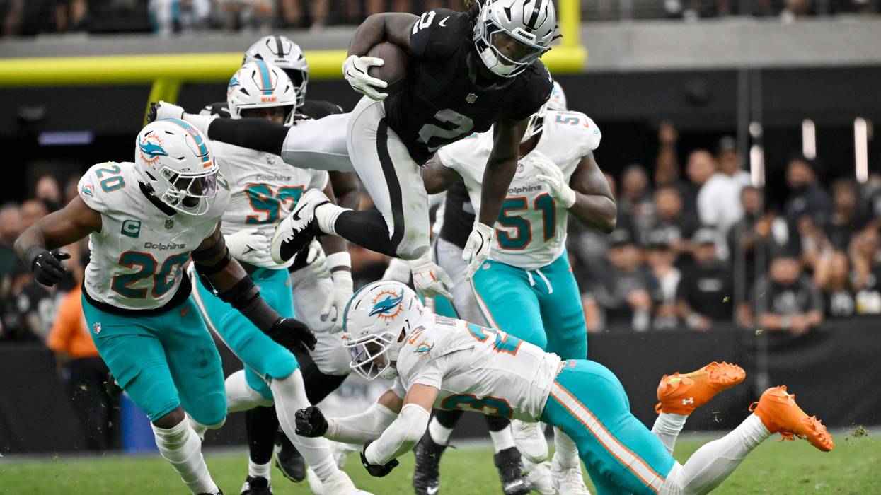 DOLPHINS-RAIDERS 8921