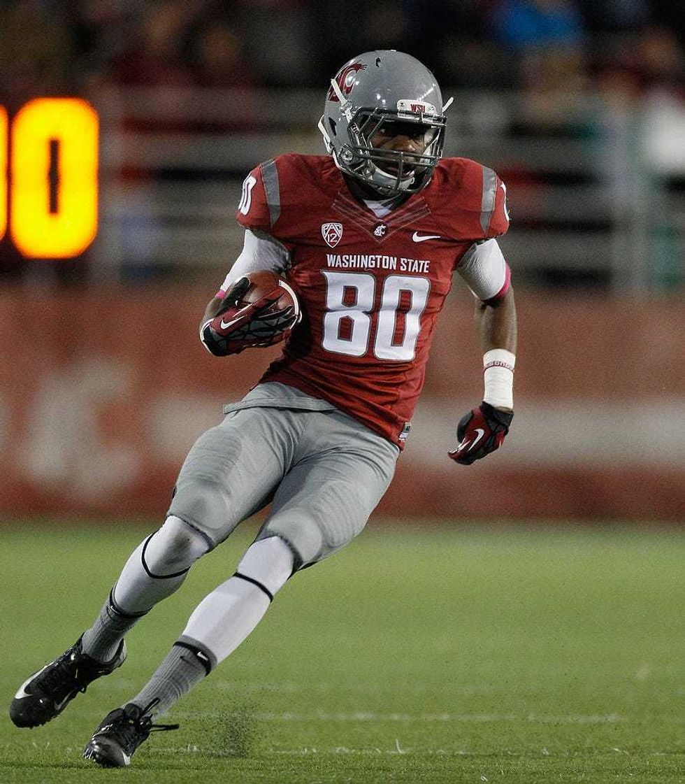 Dominique Williams #80 of the Washington State Cougars carries the ball during the game against the California Golden Bears at Martin Stadium on October 13, 2012 in Pullman, Washington.