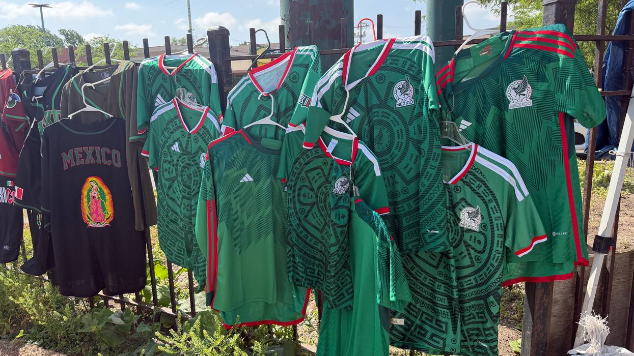 Soccer fans in Little Village gear up for Mexico World Cup match against Ecuador