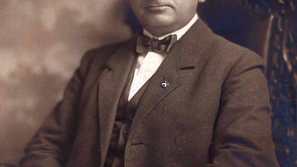 Dr. Philip Phillips