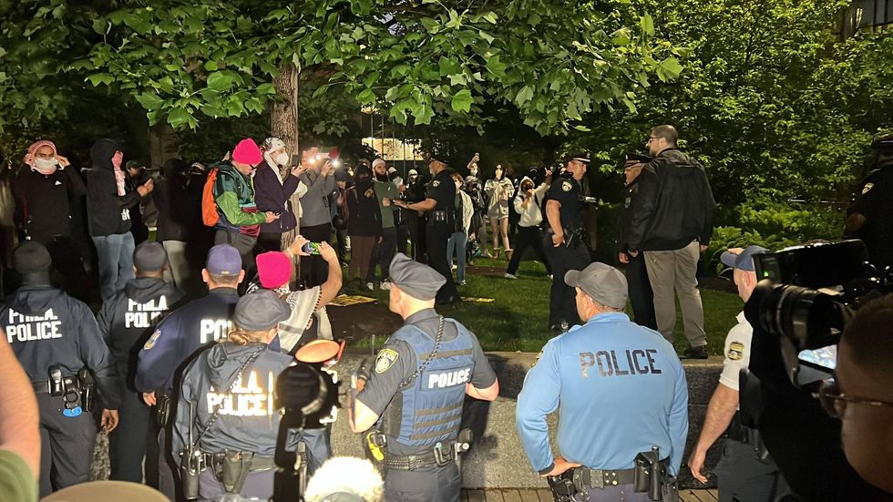 Drexel Police Chief Mel Singleton negotiates with protestors.