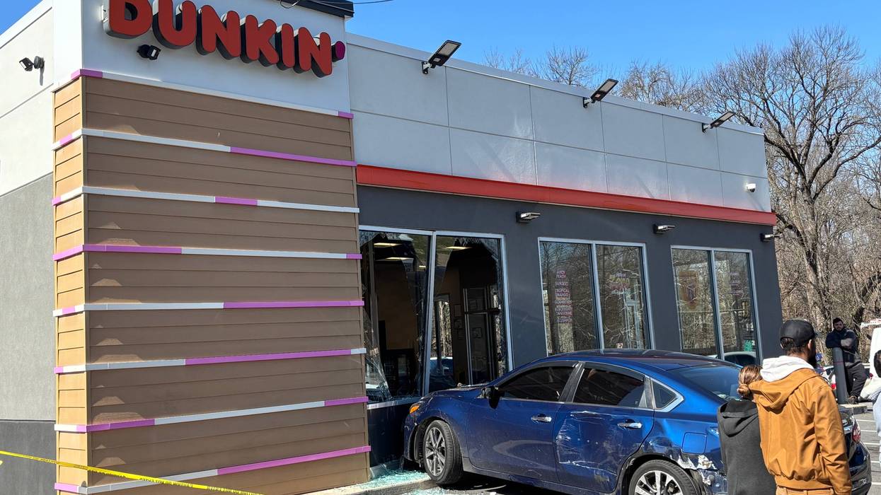 Driver loses control, crashes into Dunkin’ in Southwest Philly