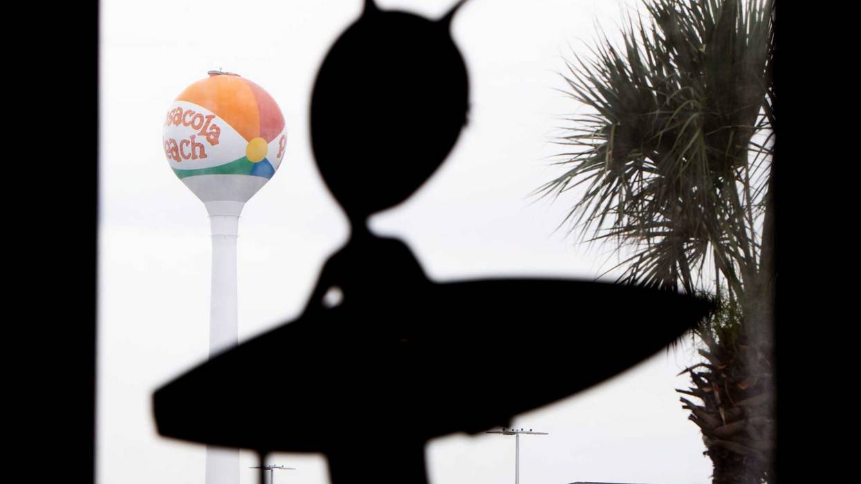 Drivers report a UFO sighting on I-76