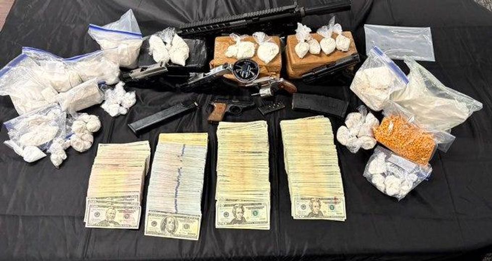 Drugs, guns and cash seized in Detroit