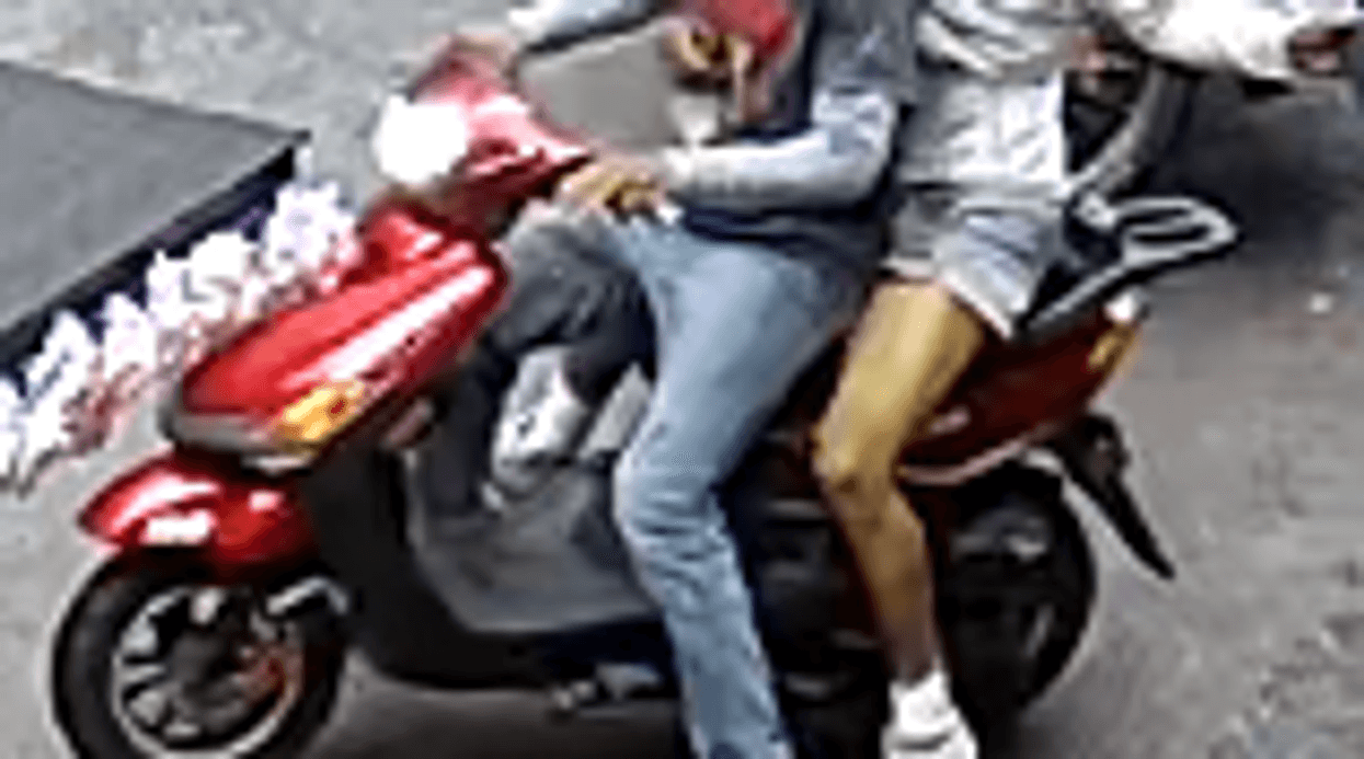 Duo on moped wanted for jewelry theft on Midtown street