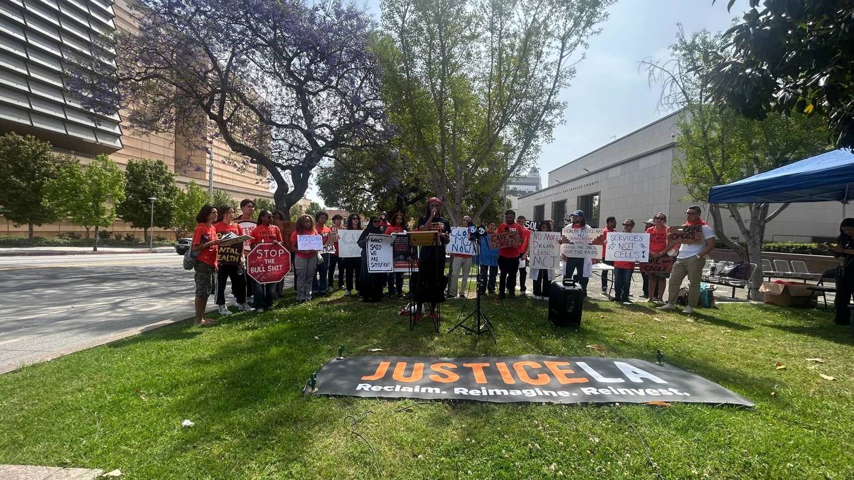 Coalition demands L.A. supervisors shut down Men’s Central Jail