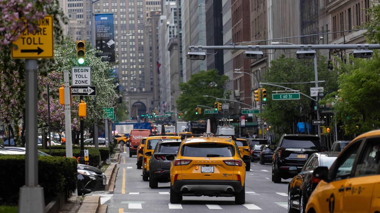 E-ZPass readers and license plate-scanning cameras over Park Avenue in New York