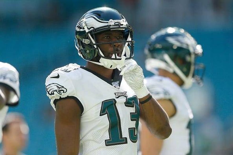 Eagles WR Nelson Agholor looks on before a play.