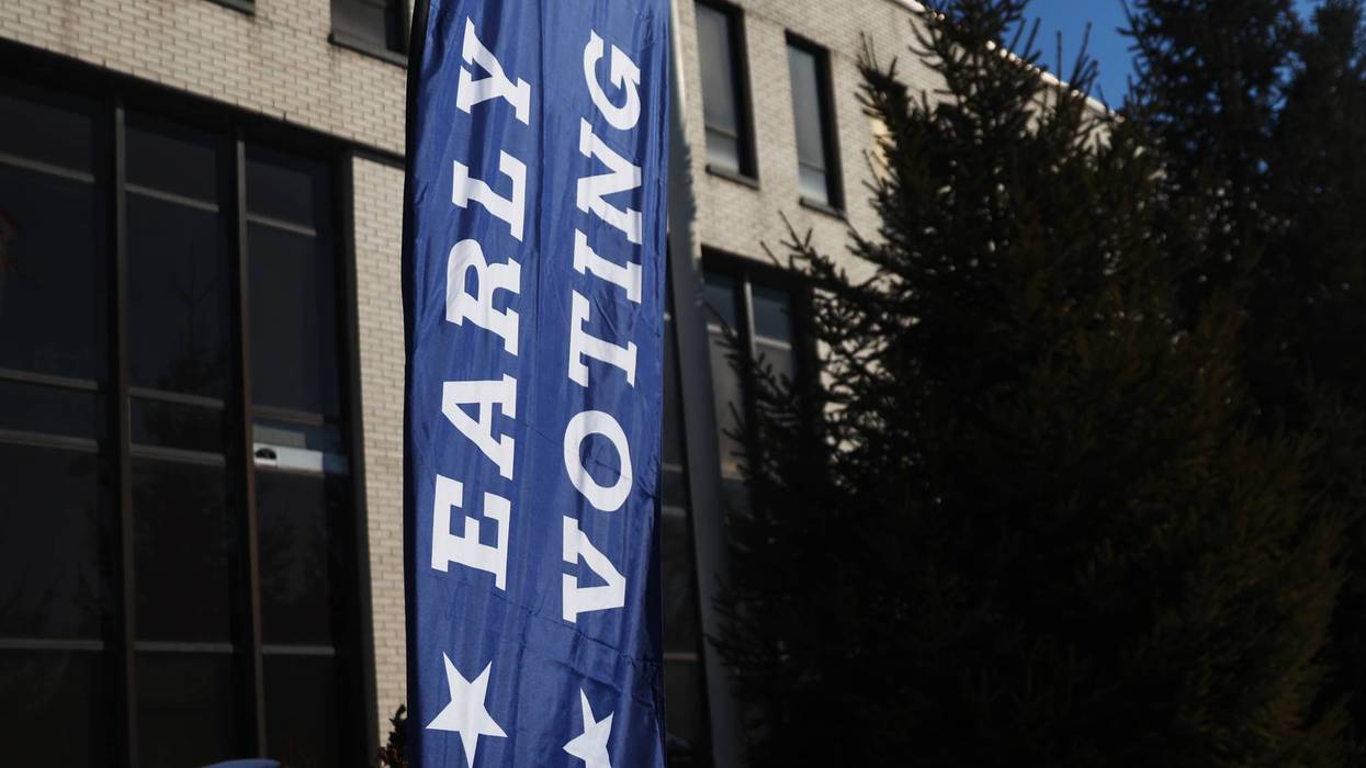 "Early Voting" signage