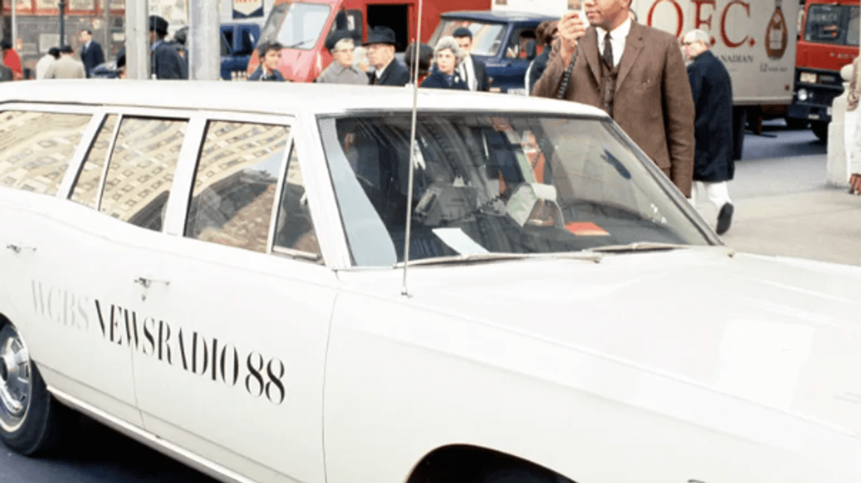 Ed Bradley, reportero de radio de la WCBS, en la foto del 12 de octubre de 1968.