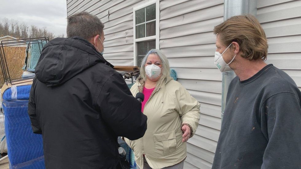 Eileen Wright and her husband, Keith, talk to Marty about the generosity of a total stranger