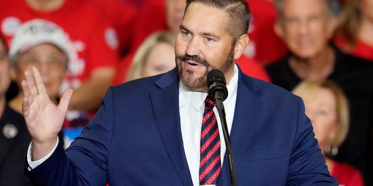 A big midterms year in Arizona kicks off with the state鈥檚 largest county embroiled in election drama