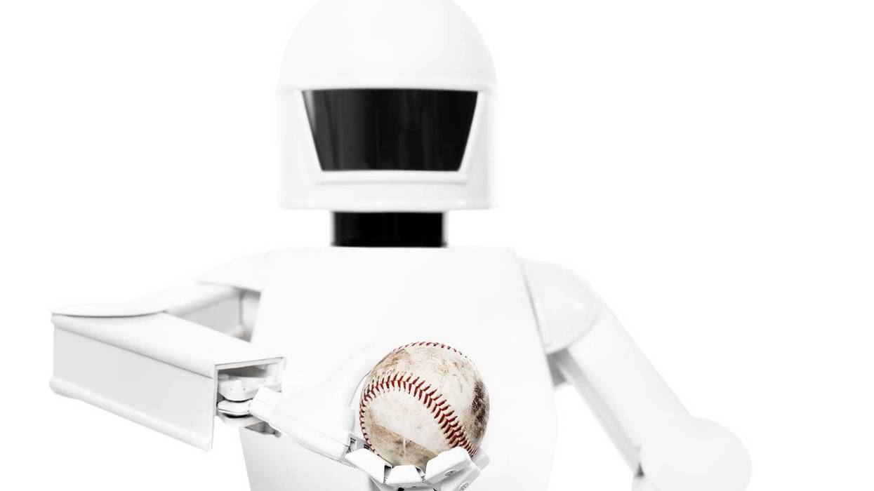 Electronic balls and strikes