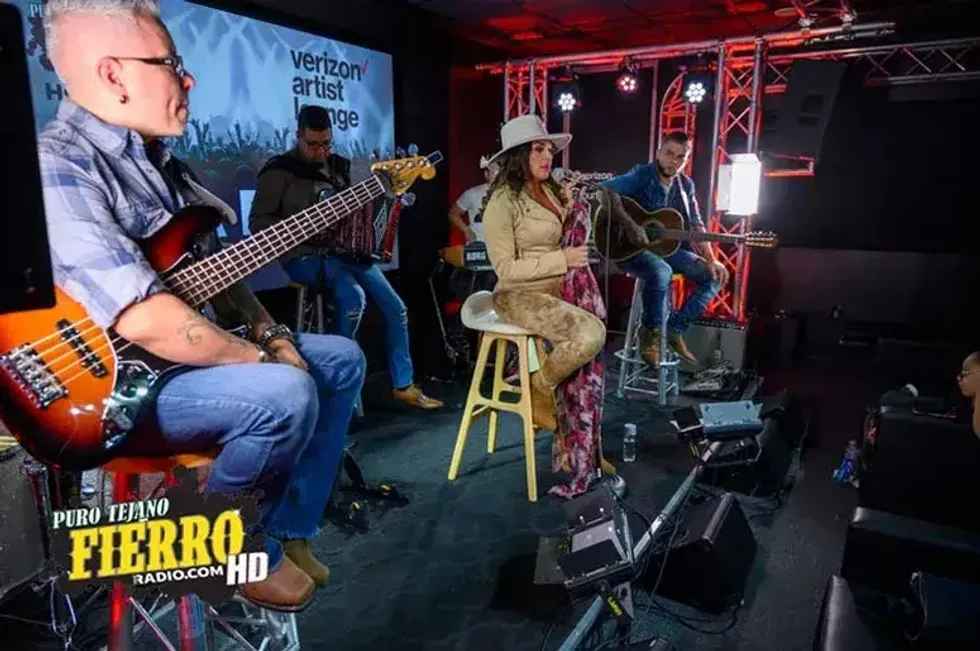 Elida Reyna at the Verizon Artist Lounge