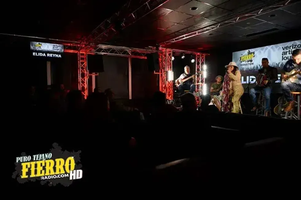 Elida Reyna at the Verizon Artist Lounge