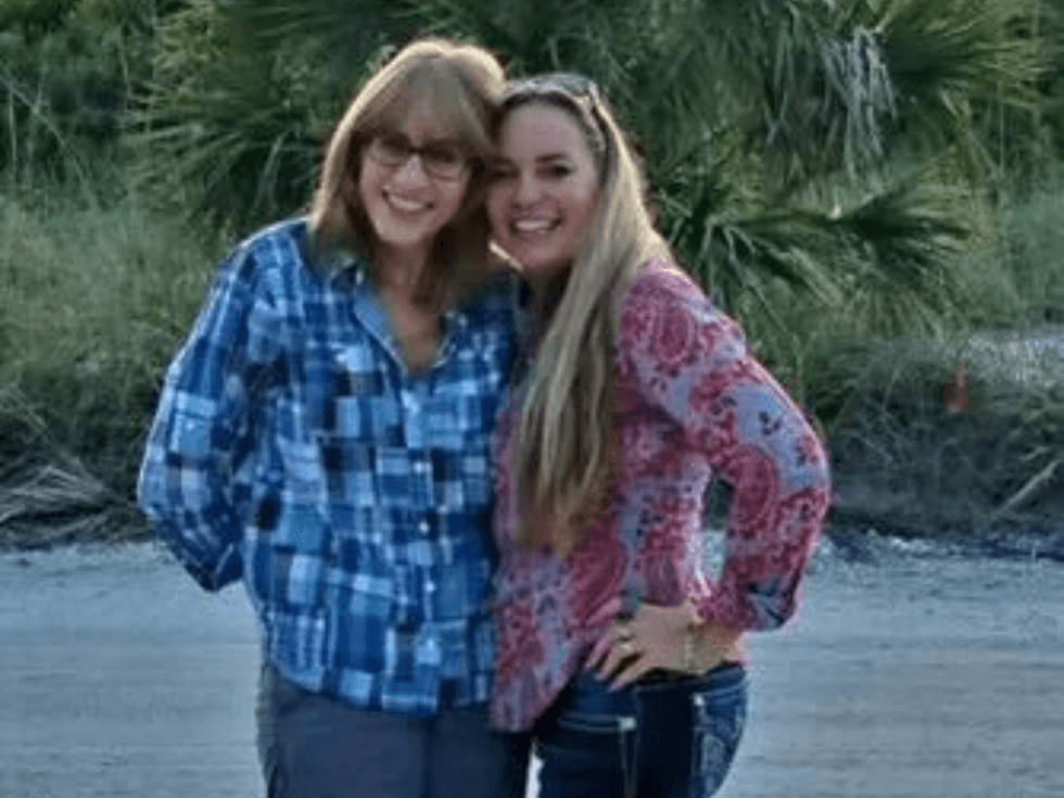 Elizabeth Shea (left) with her sister, Evelyn Schiable.