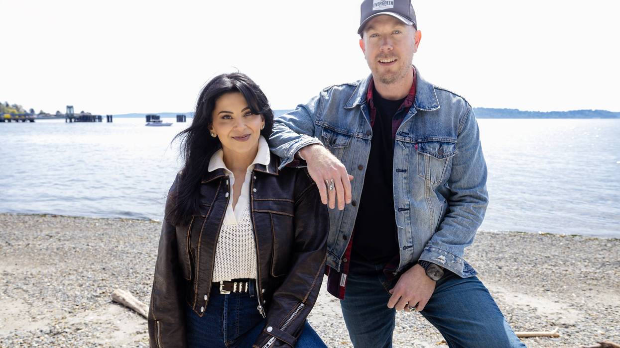 Ellen & Aaron on 100.7 The Wolf