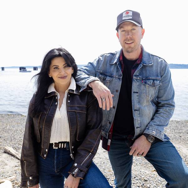 Ellen & Aaron on 100.7 The Wolf