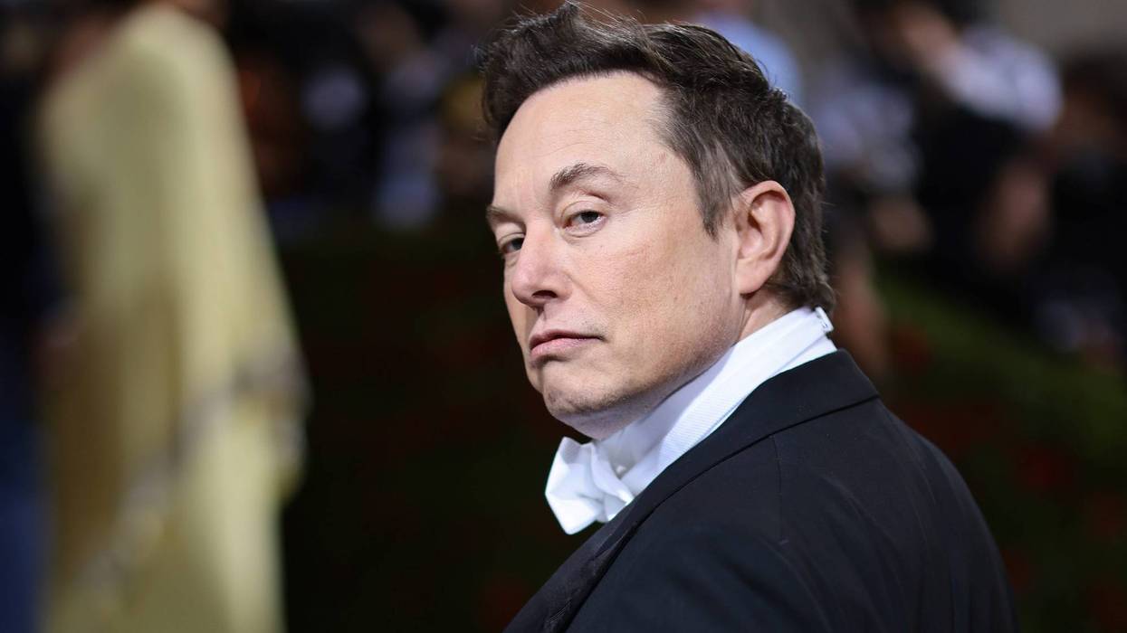 Elon Musk attends The 2022 Met Gala Celebrating "In America: An Anthology of Fashion" at The Metropolitan Museum of Art on May 02, 2022 in New York City.