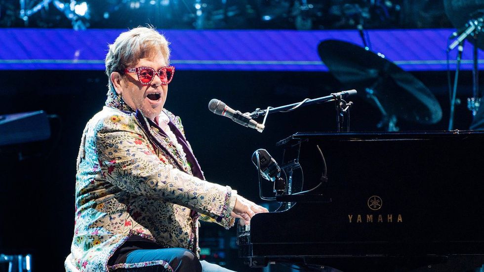 Elton John postpones Dallas shows, tests positive for COVID: report