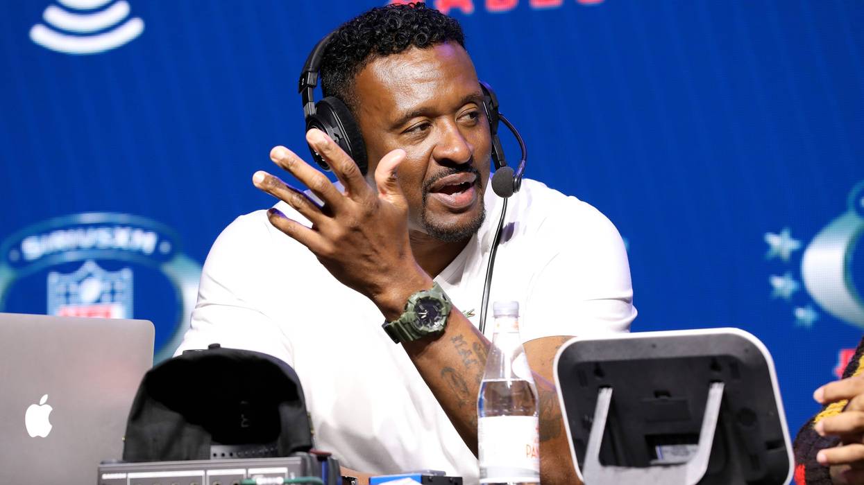 `Embarrassed' Ex-NFL Star Willie McGinest Apologizes for Assault Arrest