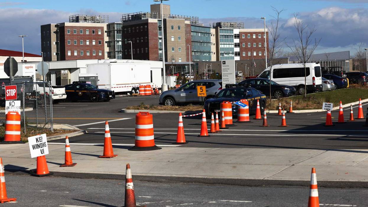 Emergency field hospital on Staten Island accepts its first COVID-19 patients