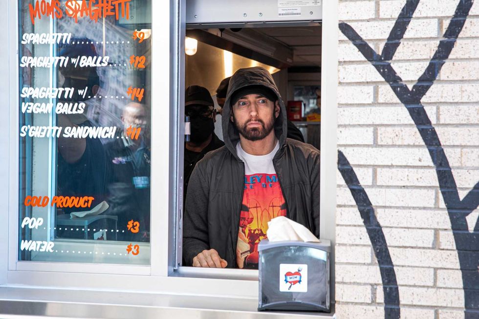 Eminem serves Mom