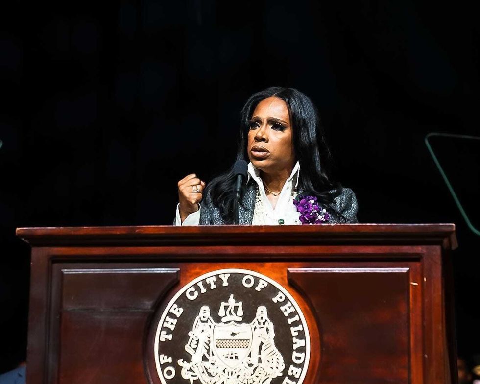 Emmy Award-winning actress Sheryl Lee Ralph delivers a special poem for Mayor Cherelle Parker at The Met Philadelphia on Jan. 2, 2024.