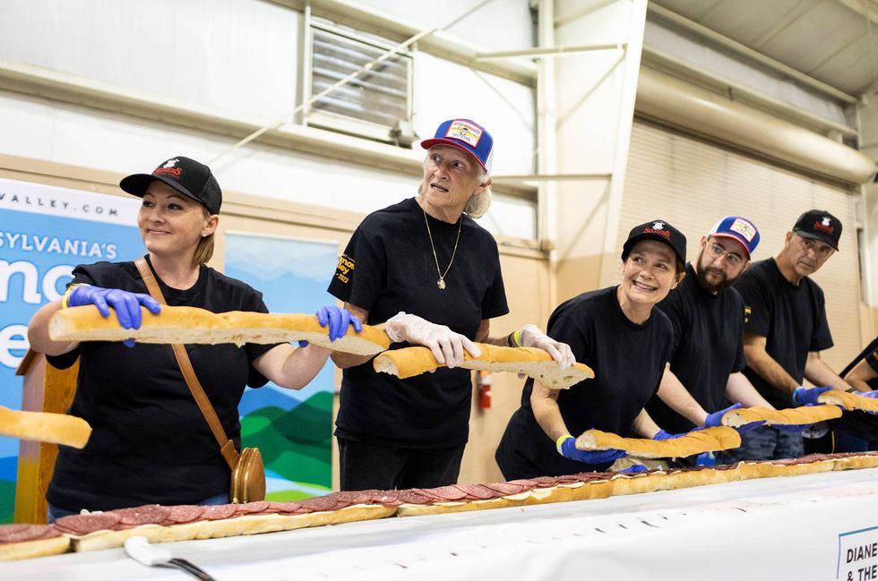 Enormous Lebanon bologna sandwich unveiled at Pennsylvania community fair