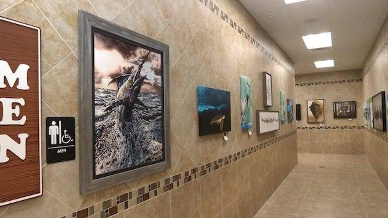 Entrance into a Buc-ee's bathroom