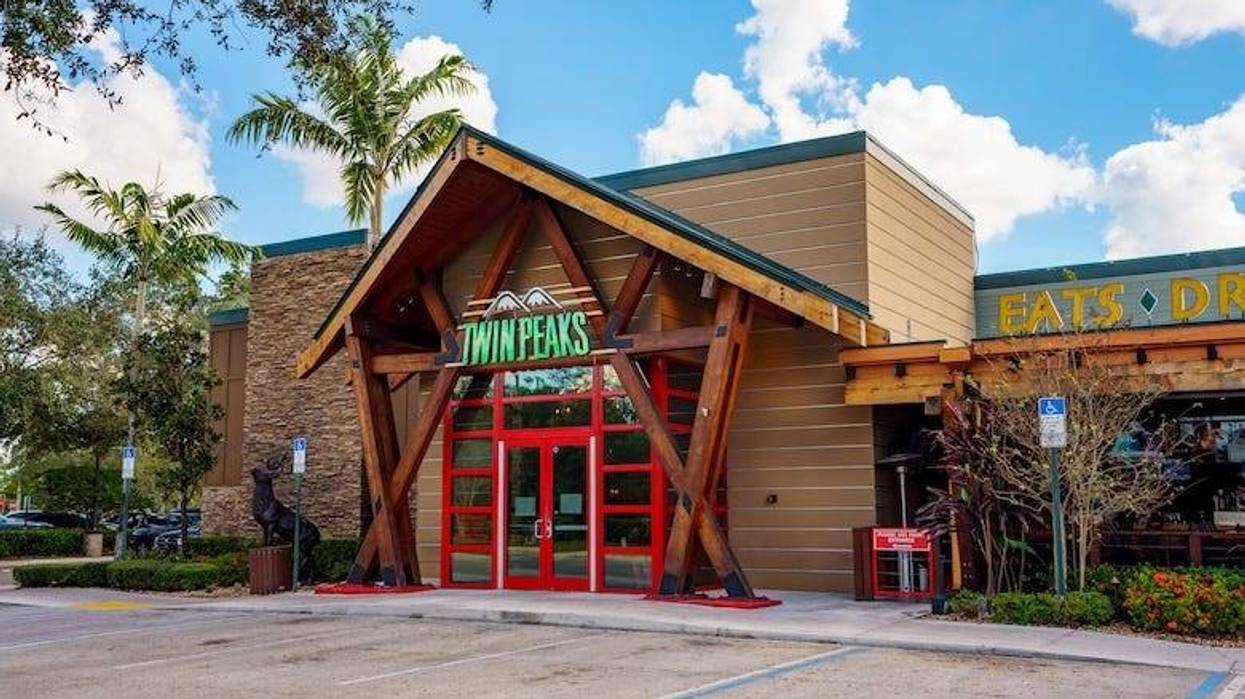 Entrance to a Twin Peaks restaurant