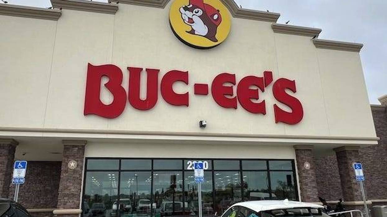 Entrance to Buc-ee’s in Daytona Beach