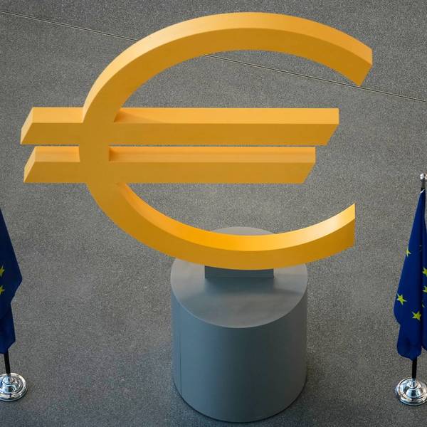 Europe-Economy 7688