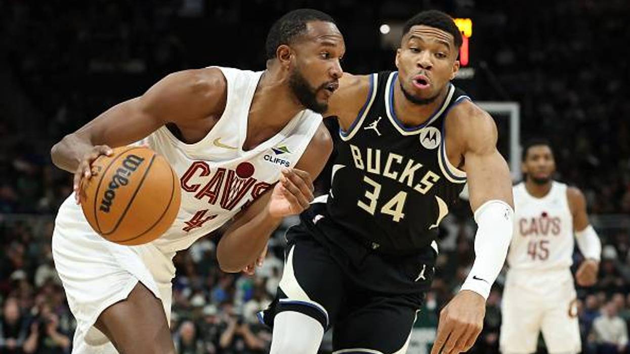 Cavaliers Trade Rumors: Evan Mobley for Giannis