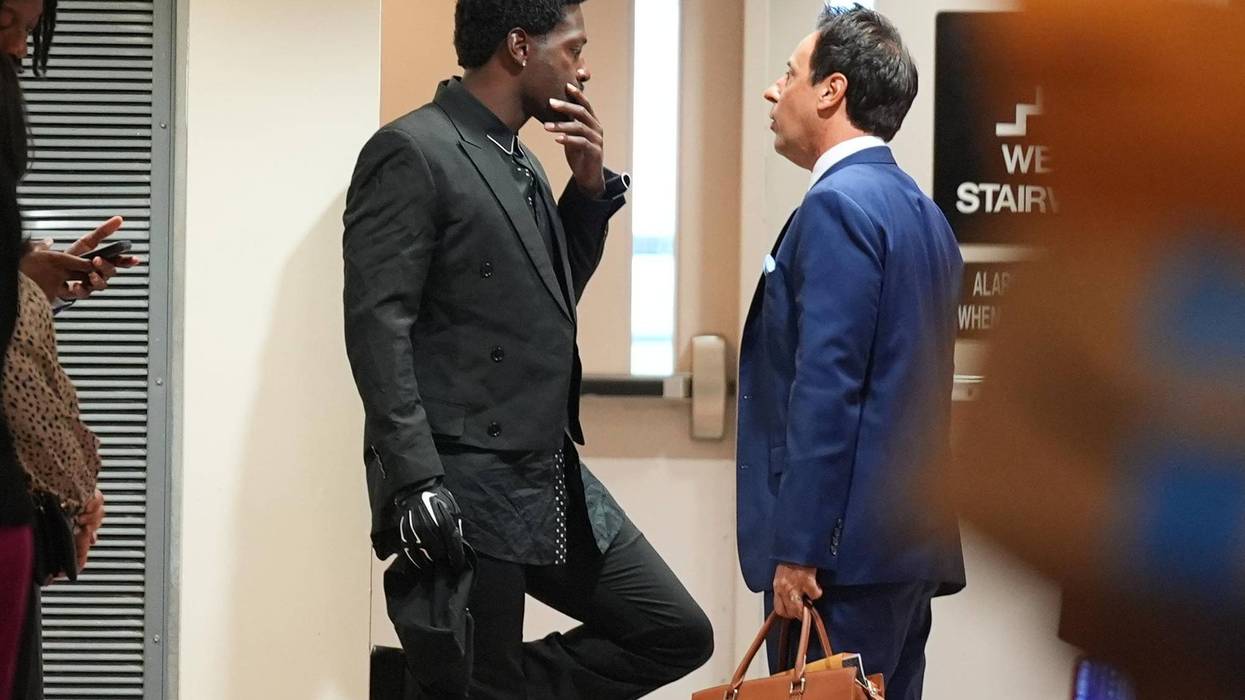 Ex-NFL star Antonio Brown's hearing for expected plea deal in attempted murder case postponed