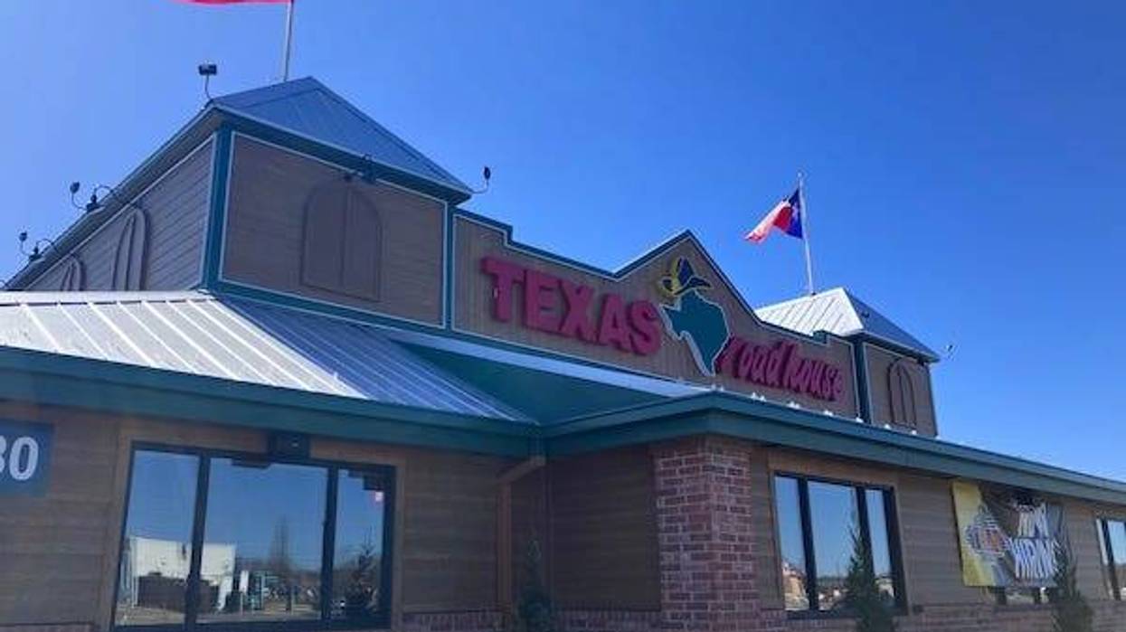 Exterior of a Texas Roadhouse restaurant