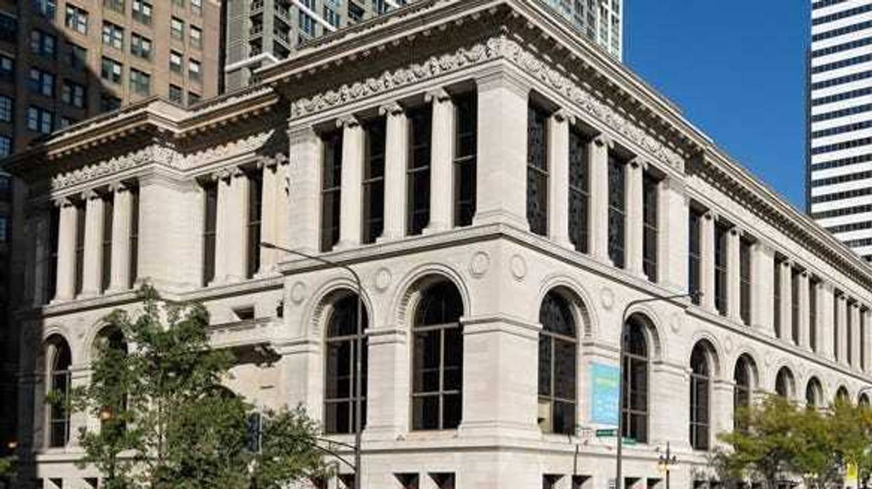 exterior of Chicago Cultural Center